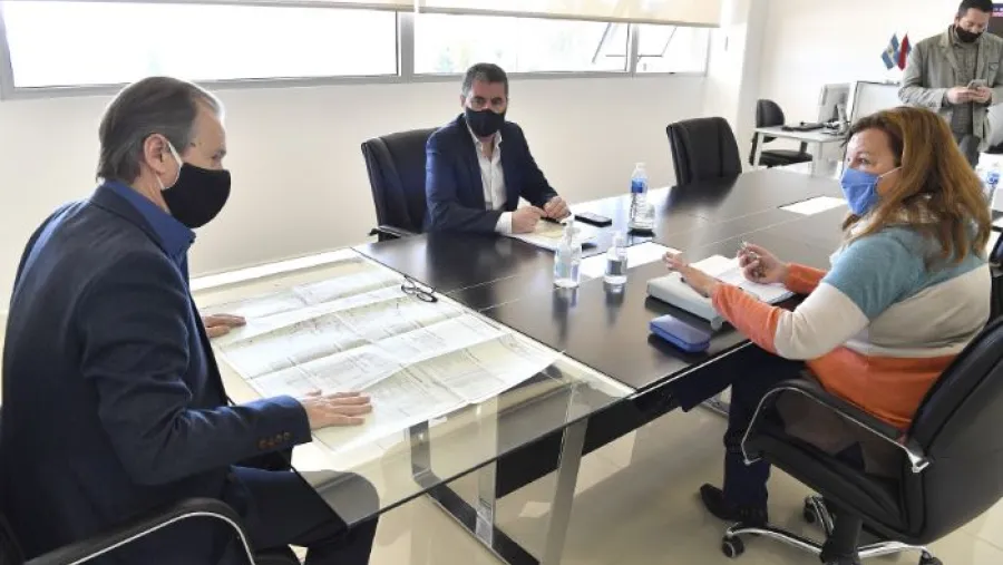 Bordet analizó el plan de obras viales a incluir en el presupuesto 2021 Bordet analizó el plan de obras viales a incluir en el presupuesto 2021