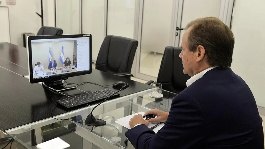 Bordet siguió el mensaje presidencial y respaldó la decisión de extender el período del aislamiento social, preventivo y obligatorio. Bordet siguió el mensaje presidencial y respaldó la decisión de extender el período del aislamiento social, preventivo y obligatorio.