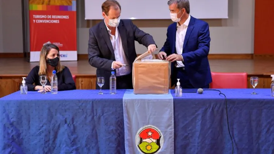 Tres propuestas se presentaron para la obra de la planta de efluentes de Gualeguaychú Tres propuestas se presentaron para la obra de la planta de efluentes de Gualeguaychú
