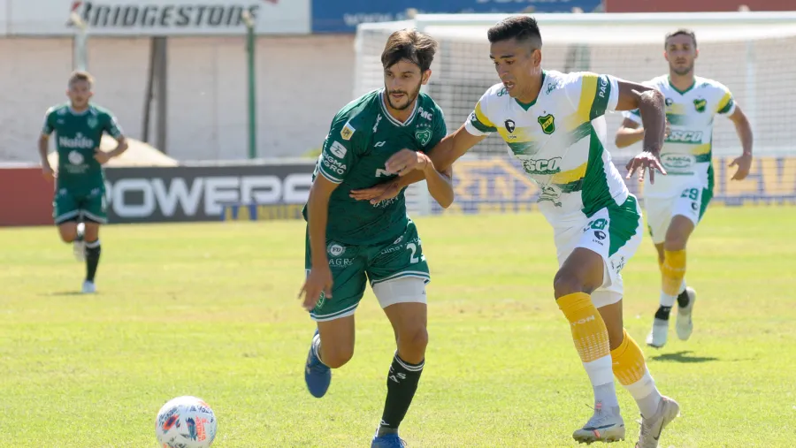 En Sarmiento de Junín la duda es Bravo o el entrerriano Pombo para visitar a Patronato En Sarmiento de Junín la duda es Bravo o el entrerriano Pombo para visitar a Patronato