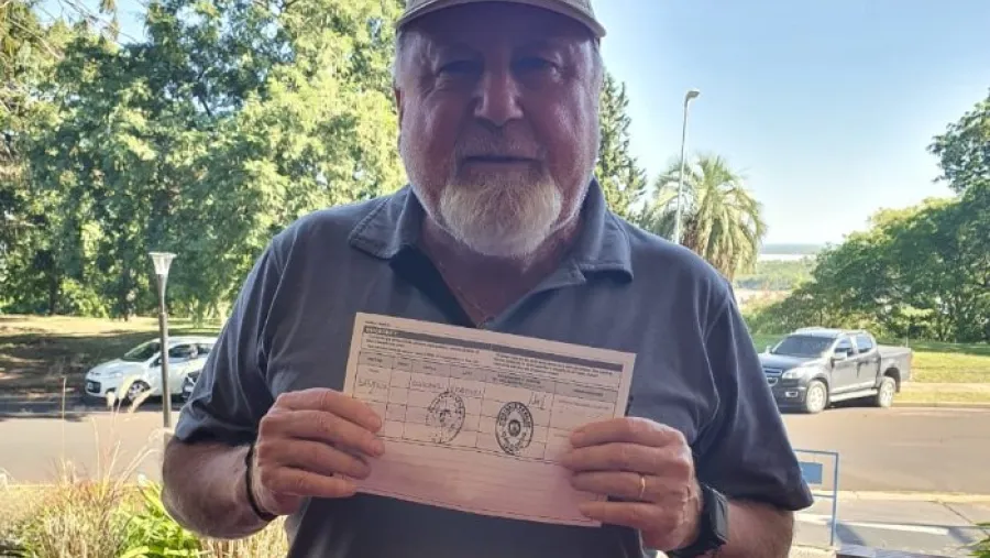 Tras recibir la vacuna, Busti destacó “la organización del operativo” Tras recibir la vacuna, Busti destacó “la organización del operativo”