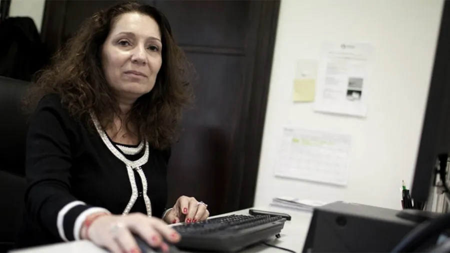 El pliego para nombrar a Caamaño como directora general de la AFI fue enviado en junio de 2020 a la Cámara alta. El pliego para nombrar a Caamaño como directora general de la AFI fue enviado en junio de 2020 a la Cámara alta.