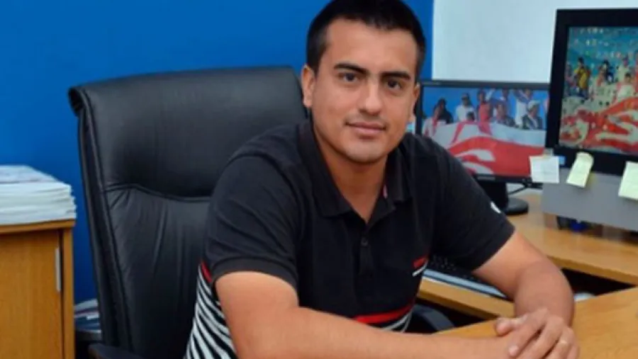 David Cáceres David Cáceres