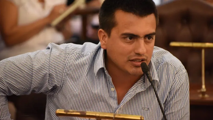 David Cáceres David Cáceres