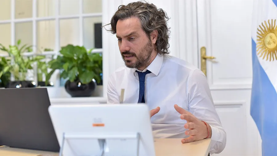 “Esto se resuelve con viviendas sociales: hay una cuestión estructural y el Estado debe generar las políticas públicas”, sentenció el jefe de Gabinete y consideró “muy pobres” a las políticas públicas de la anterior administración en materia habitacional. “Esto se resuelve con viviendas sociales: hay una cuestión estructural y el Estado debe generar las políticas públicas”, sentenció el jefe de Gabinete y consideró “muy pobres” a las políticas públicas de la anterior administración en materia habitacional.