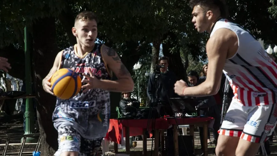 Básquet: Matías Caire ocupará una de las fichas U23 en Rocamora Básquet: Matías Caire ocupará una de las fichas U23 en Rocamora