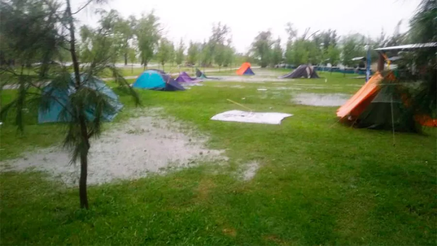 Por el temporal, debieron evacuar a niños scouts de un camping en Ibicuy Por el temporal, debieron evacuar a niños scouts de un camping en Ibicuy