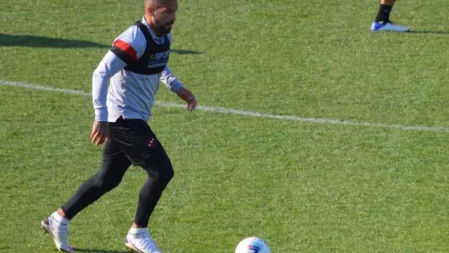 Fútbol: en Patronato, Iván Delfino prepara cuatro regresos y mantiene una duda Fútbol: en Patronato, Iván Delfino prepara cuatro regresos y mantiene una duda