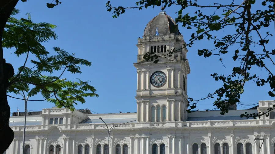 La provincia asistió a los municipios con los primeros $150 millones