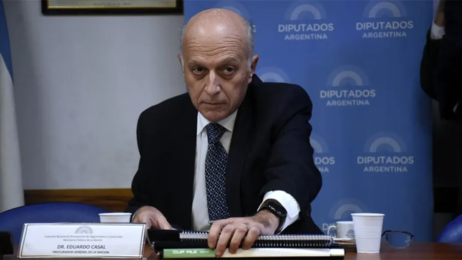 Eduardo Casal es el procurador general de la Nación. Eduardo Casal es el procurador general de la Nación.