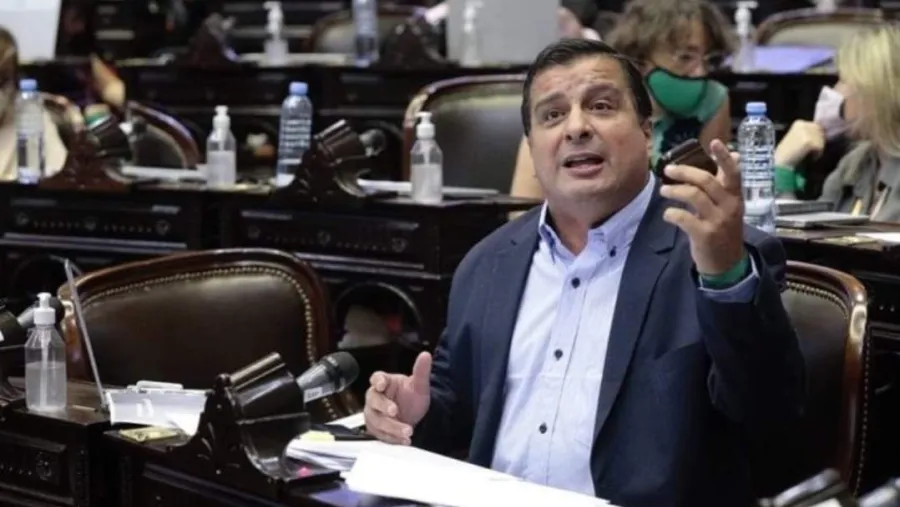 El diputado Casaretto presentó proyecto para eliminar los promedios del fútbol argentino El diputado Casaretto presentó proyecto para eliminar los promedios del fútbol argentino