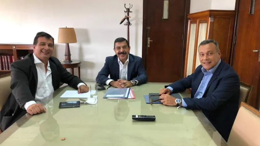 Casaretto con funcionarios nacionales Casaretto con funcionarios nacionales