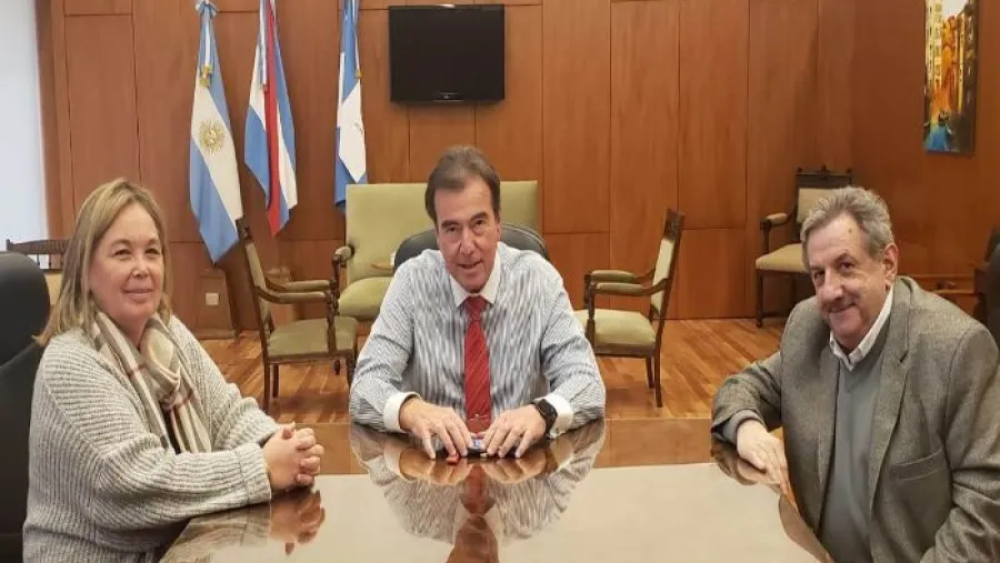 Castrillón y Medina recibieron al director de la Morgue Judicial de la Nación Castrillón y Medina recibieron al director de la Morgue Judicial de la Nación