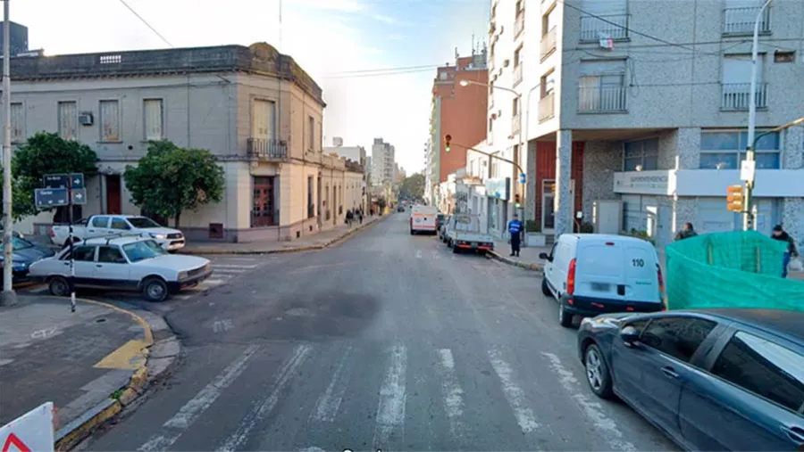 En San Martín y Colón de Paraná también hubo reunión de personas violando el DNU 297/20. Es el segundo encuentro de personas en menos de 24 horas que trasgrede las disposiciones sanitarias. En San Martín y Colón de Paraná también hubo reunión de personas violando el DNU 297/20. Es el segundo encuentro de personas en menos de 24 horas que trasgrede las disposiciones sanitarias.