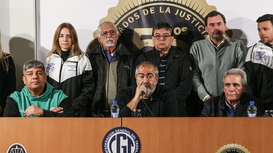 Los miembros del triunvirato de la CGT, Pablo Moyano, Héctor Daer y Carlos Acuña. Los miembros del triunvirato de la CGT, Pablo Moyano, Héctor Daer y Carlos Acuña.