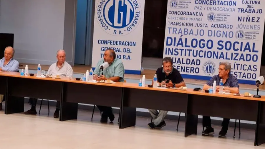 La CGT criticó a Randazzo tras apuntar a la dirigencia sindical La CGT criticó a Randazzo tras apuntar a la dirigencia sindical