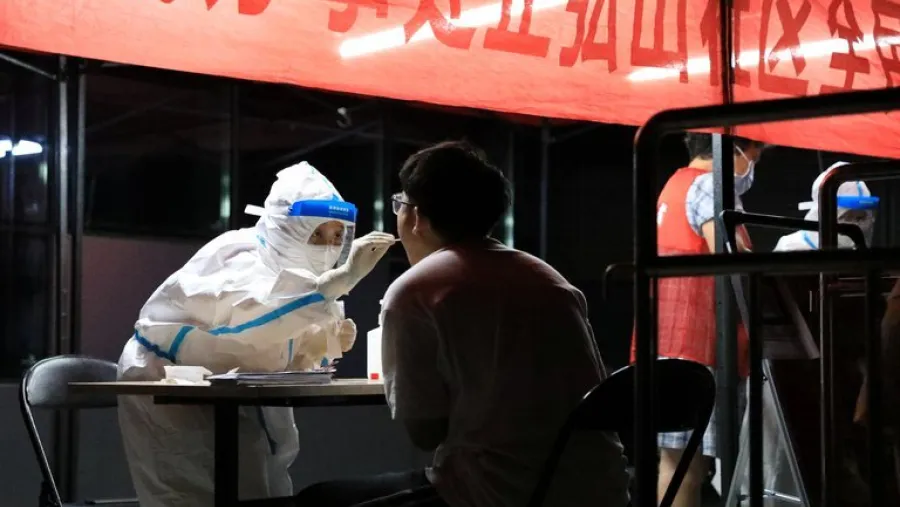 China volvió a confinar a millones de personas por la variante delta China volvió a confinar a millones de personas por la variante delta