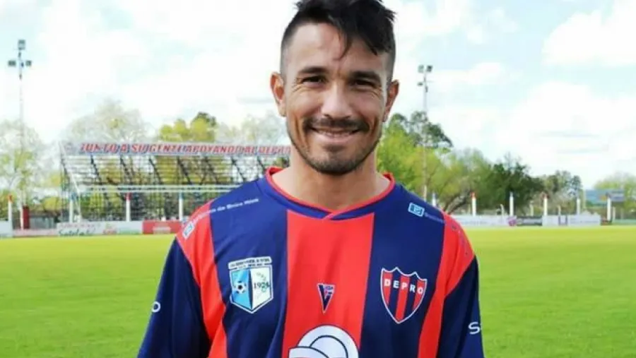 Sergio Chitero Sergio Chitero tiene todo acordado para ser el DT de Defensores de Pronunciamiento