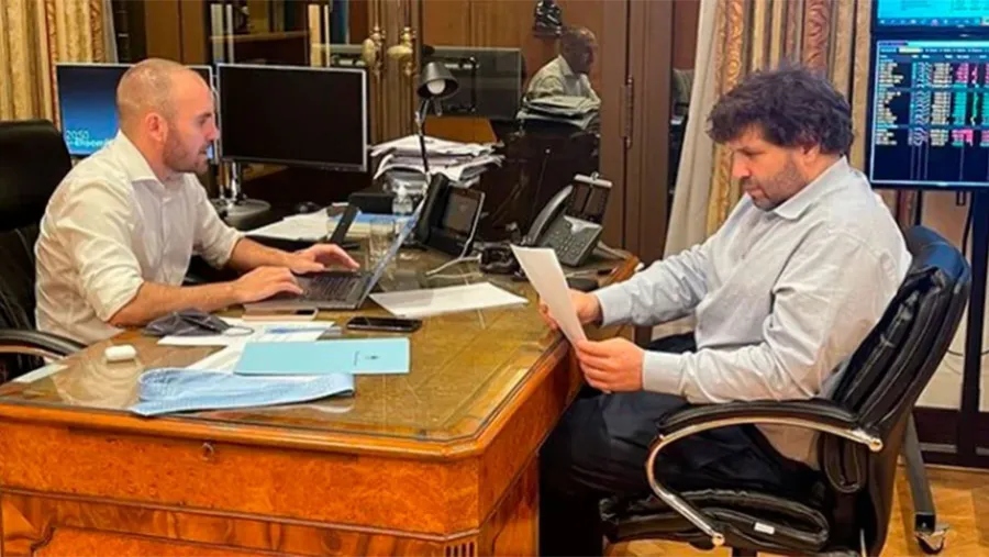 Sergio Chodos era un funcionario alineado con el exministro Martín Guzmán y también presentó su renuncia. Sergio Chodos era un funcionario alineado con el exministro Martín Guzmán y también presentó su renuncia.