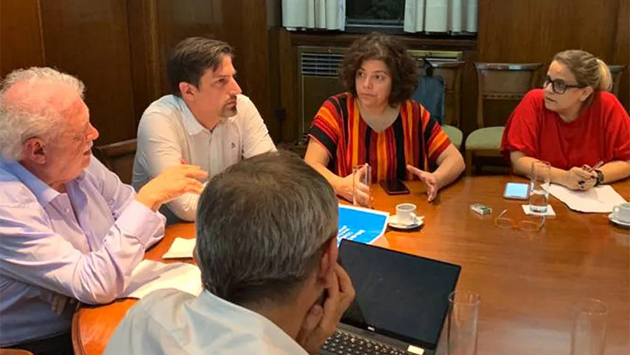 El anuncio de la suspensión de las clases lo realizará el Gobierno, luego de un encuentro entre expertos y funcionarios nacionales que liderará, después de las 14, el ministro de Educación, Nicolás Trotta. El anuncio de la suspensión de las clases lo realizará el Gobierno, luego de un encuentro entre expertos y funcionarios nacionales que liderará, después de las 14, el ministro de Educación, Nicolás Trotta.