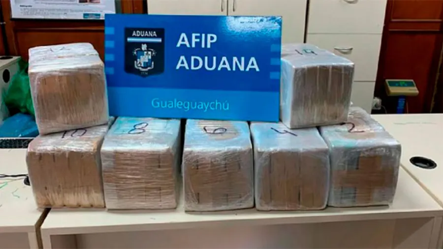 El cargamento de drogas detectado por la Aduana. El cargamento de drogas detectado por la Aduana.