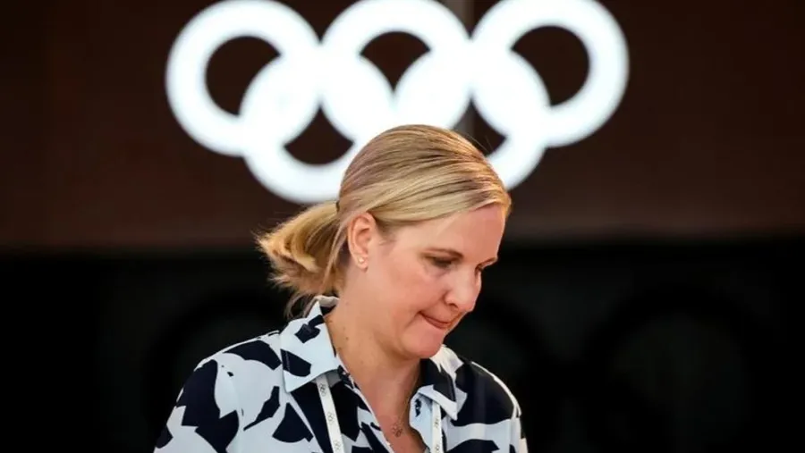 Kirsty Conventry se convirtió en la primera mujer y primera africana en presidir el COI Kirsty Conventry se convirtió en la primera mujer y primera africana en presidir el COI