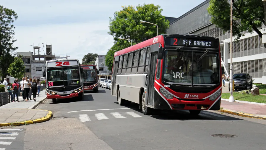 Transporte intimó a las empresas de Paraná a regularizar los servicios Transporte intimó a las empresas de Paraná a regularizar los servicios