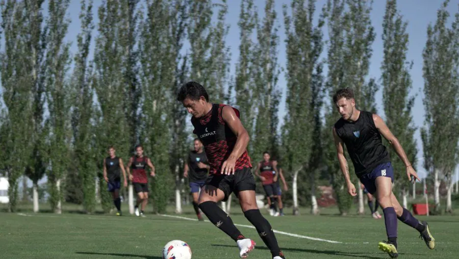 Amistoso: en el partido de los titulares, Juventud Unida igualó con Colón de Santa Fe Amistoso: en el partido de los titulares, Juventud Unida igualó con Colón de Santa Fe