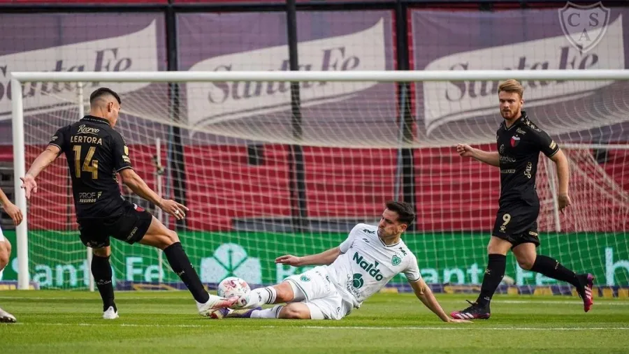 Fútbol: Colón empató con Sarmiento y no pudo escalar a la punta Fútbol: Colón empató con Sarmiento y no pudo escalar a la punta