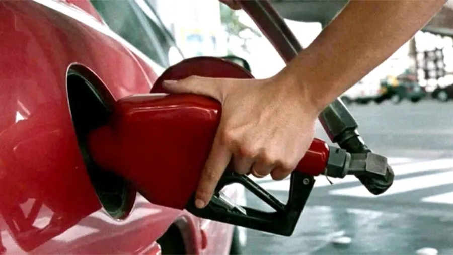 Las petroleras estiman que los valores actuales tienen un retraso del cinco por ciento. Las petroleras estiman que los valores actuales tienen un retraso del cinco por ciento.