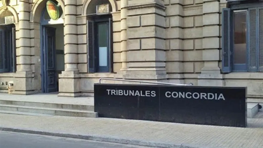 La Justicia declaró “inadmisible” una acción de amparo que pretendía que no se aplique un aumento de la tasa por la provisión de agua que cobra el Ente Descentralizado de Obras Sanitarias (EDOS). La Justicia declaró “inadmisible” una acción de amparo que pretendía que no se aplique un aumento de la tasa por la provisión de agua que cobra el Ente Descentralizado de Obras Sanitarias (EDOS).