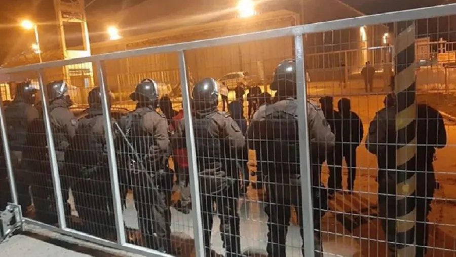 Resyder con custodia policial Resyder con custodia policial