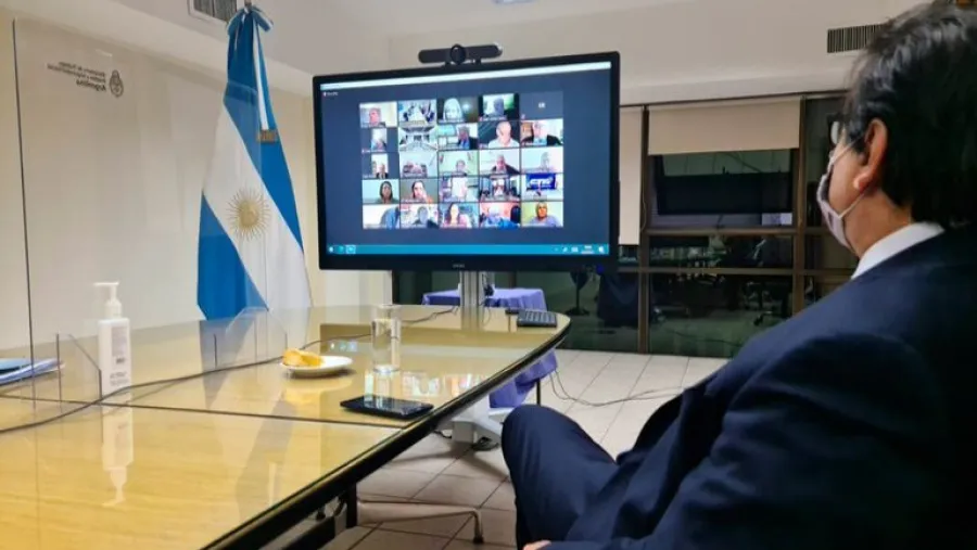 El gobierno adelantó al martes la convocatoria al Consejo del Salario Mínimo El gobierno adelantó al martes la convocatoria al Consejo del Salario Mínimo