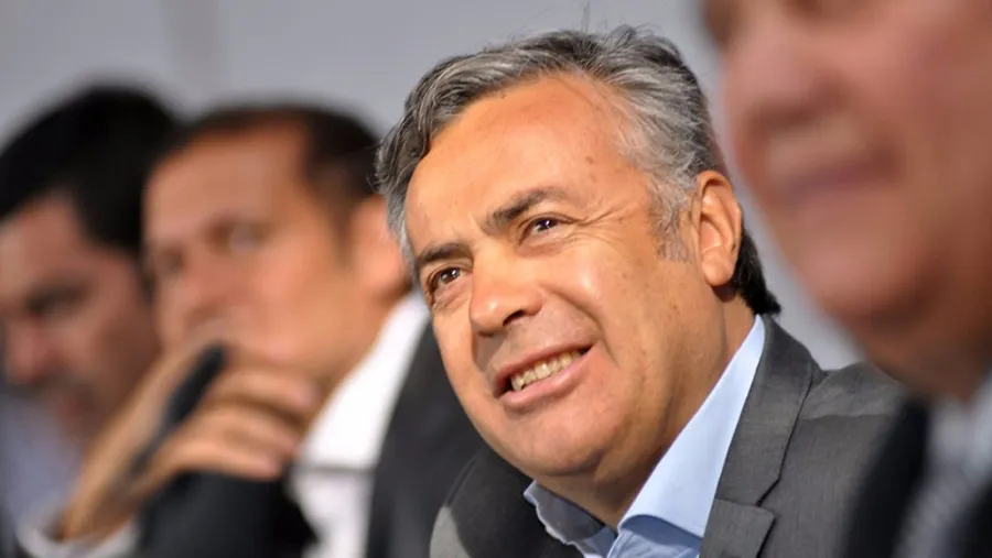 Alfredo Cornejo, jefe de la UCR. Alfredo Cornejo, jefe de la UCR.