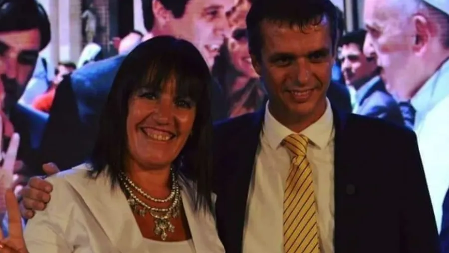 Cresto aceptó la renuncia de la funcionaria municipal a la que le allanaron la casa Cresto aceptó la renuncia de la funcionaria municipal a la que le allanaron la casa