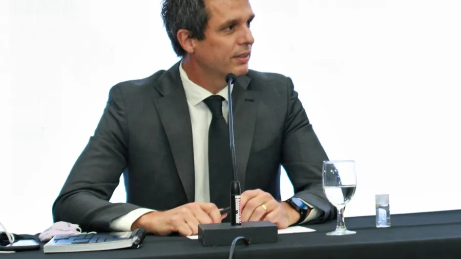 Cresto expondrá ante empresarios, operadores turísticos y comerciantes entrerrianos Cresto expondrá ante empresarios, operadores turísticos y comerciantes entrerrianos