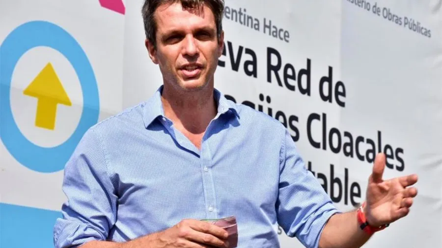 Enrique Cresto no descartó la posibilidad de disputar la candidatura a gobernador; pero enfatizó que más lo desvela que triunfe el peronismo en la provincia. Enrique Cresto no descartó la posibilidad de disputar la candidatura a gobernador; pero enfatizó que más lo desvela que triunfe el peronismo en la provincia.
