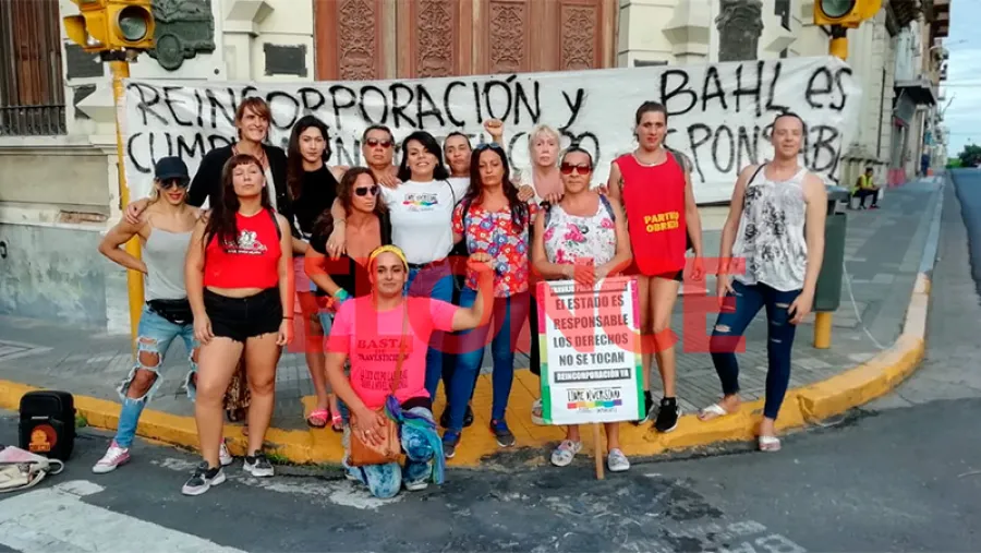 Marcharon en Paraná para pedir por el cumplimiento del cupo laboral trans Marcharon en Paraná para pedir por el cumplimiento del cupo laboral trans