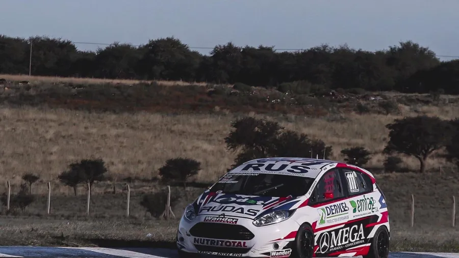 Los entrerrianos quedaron lejos en la final de la Clase 2 del Turismo Nacional Los entrerrianos quedaron lejos en la final de la Clase 2 del Turismo Nacional