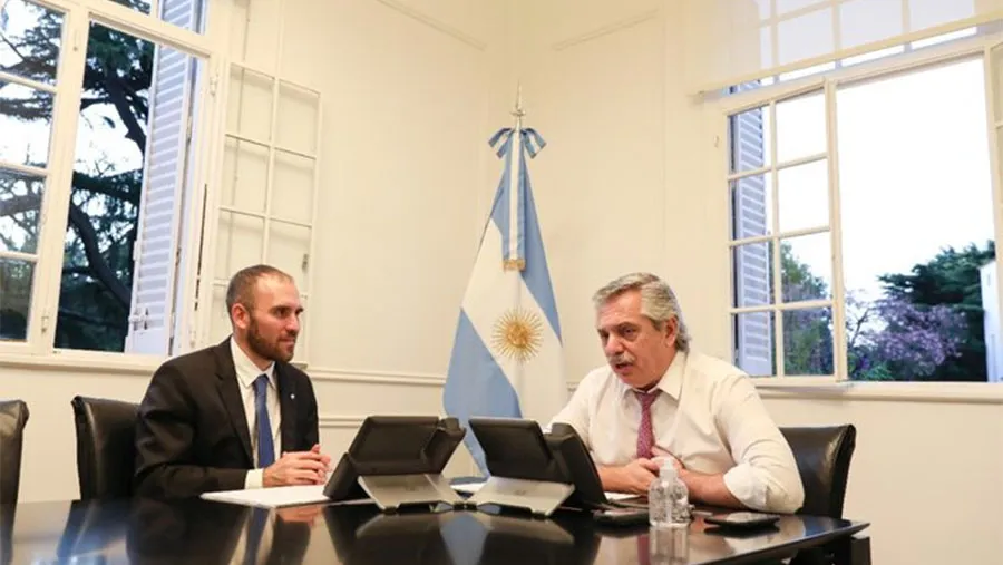 Fotografía de archivo del ministro de Economía, Martín Guzmán y del Presidente Alberto Fernández. Fotografía de archivo del ministro de Economía, Martín Guzmán y del Presidente Alberto Fernández.