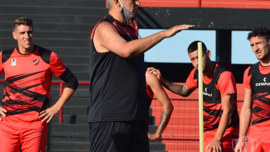 Iván Delfino Copa Diego Maradona: Iván Delfino definió el equipo de Patronato para visitar a Unión