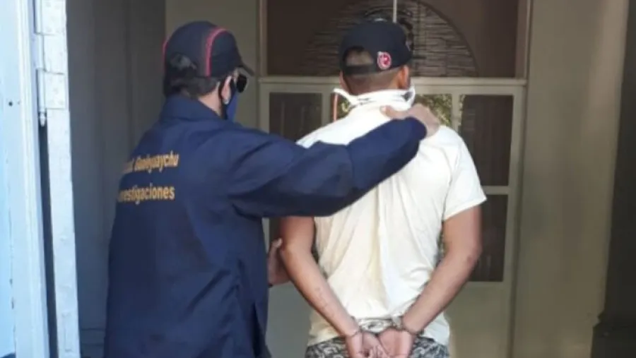 Un detenido en La Histórica luego de que una mujer activara el botón antipánico Un detenido en La Histórica luego de que una mujer activara el botón antipánico