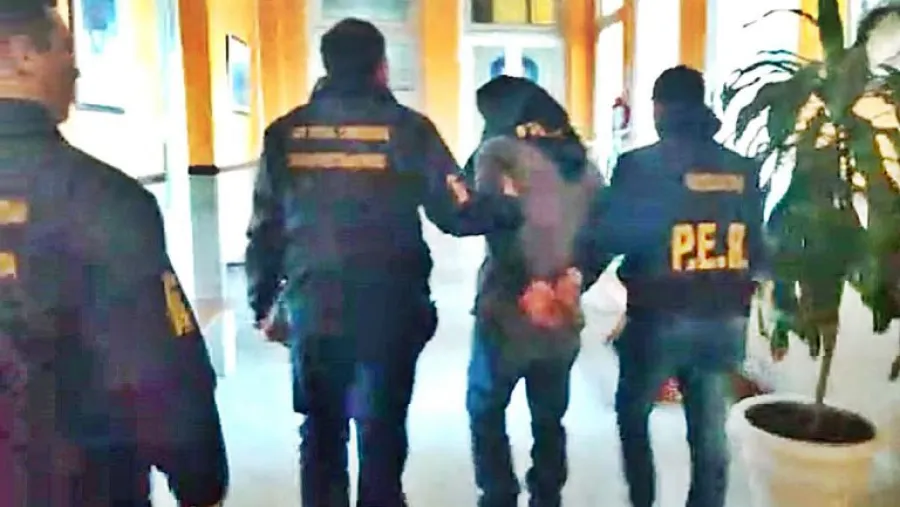 Detenido Detenido
