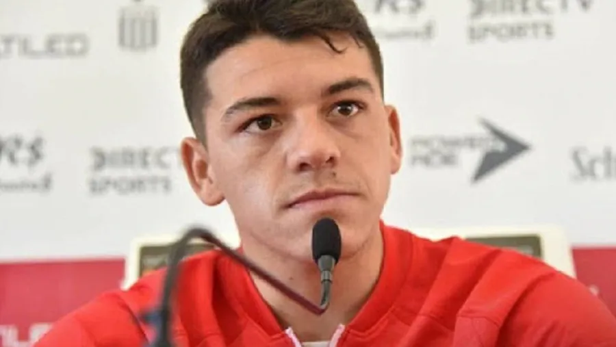 Fútbol: Patronato hizo oficial la polémica llegada del uruguayo Diego García Fútbol: Patronato hizo oficial la polémica llegada del uruguayo Diego García