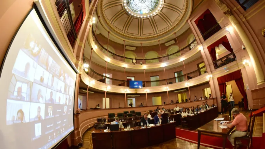 Diputados aprobó el proyecto de ley que aprueba el Consenso Fiscal Diputados aprobó el proyecto de ley que aprueba el Consenso Fiscal