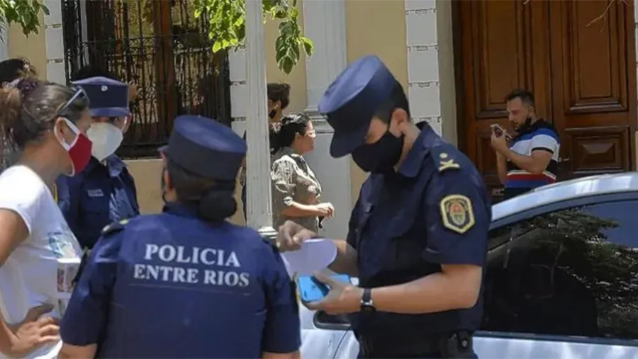 El juez Martín Furman reconoció que no puede garantizar la integridad de Dolores Etchevehere y contradijo su medida inicial por otra protección. El juez Martín Furman reconoció que no puede garantizar la integridad de Dolores Etchevehere y contradijo su medida inicial por otra protección.