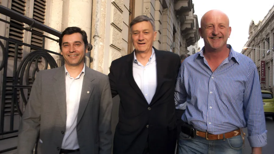 Binner junto a Viale y Haddad, durante una visita a Paraná Binner junto a Viale y Haddad, durante una visita a Paraná