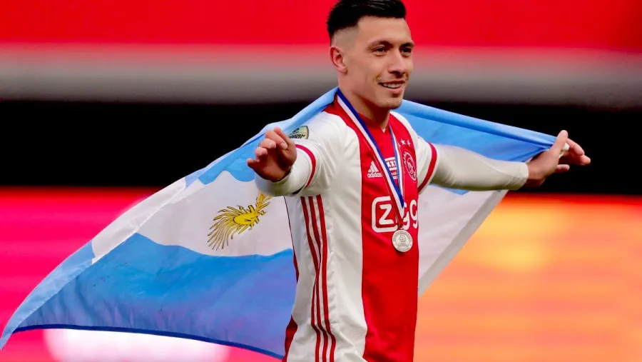 Con el entrerriano Lisandro Martínez, el campeón Ajax festejó ante VVV Venlo Con el entrerriano Lisandro Martínez, el campeón Ajax festejó ante VVV Venlo