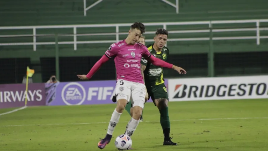 Fútbol: Defensa y Justicia cerró la fase de grupos con un empate y un arbitraje histórico Fútbol: Defensa y Justicia cerró la fase de grupos con un empate y un arbitraje histórico