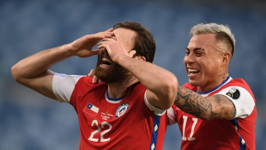 Copa América: Chile venció a Bolivia y obtuvo su primer triunfo en el Grupo A Copa América: Chile venció a Bolivia y obtuvo su primer triunfo en el Grupo A